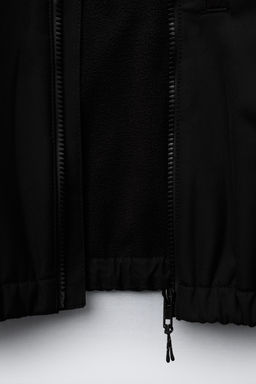 CAZADORA T?CNICA CAPUCHA WATER REPELLENT / Negro - Zara фото 8