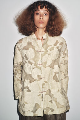 LIMITED EDITION FLORAL JACQUARD KIMONO