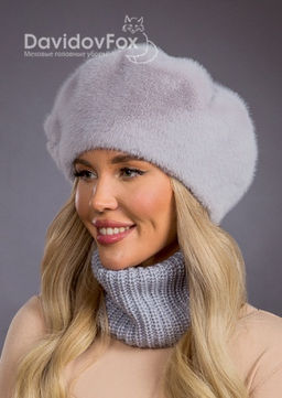 Шапка Берет экомех с украшением сапфир