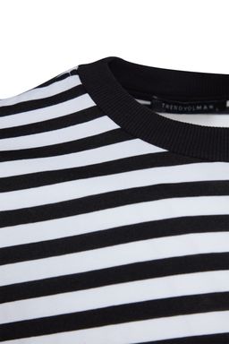 TRENDYOL MAN Siyah Oversize/Genis Kesim Cizgili K?sa Kol T-Shirt TMNSS20TS0511 - Trendyolmilla фото 15
