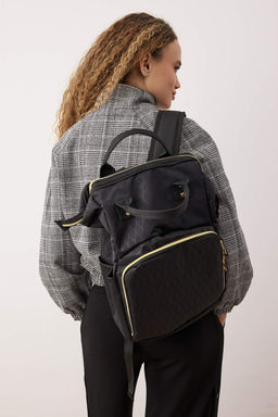 Siyah Fonksiyonel Termal Anne Bebek Bak?m/S?rt Cantas? TAKAW26SI00000