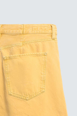BERMUDA DENIM RELAXED FIT COLOR / Amarillo - Zara фото 10