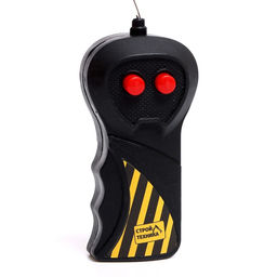 Грузовик радиоуправляемый Эвакуатор, с мотоциклом, работает от батареек, МИКС - Автоград фото 9