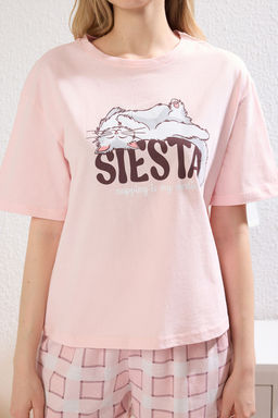 Trendyolmilla Pembe %100 Pamuklu Kedi Bask?l? Ekoseli Sortlu Orme Pijama Tak?m? THMSS25PT00237  фото 4