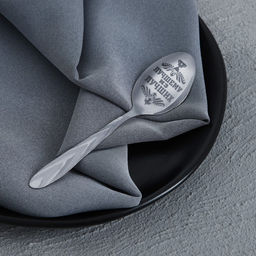 Ложка с гравировкой подарочная на открытке За тобой как за стеной! - Семейные традиции фото 2