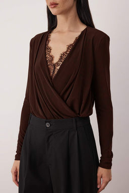 Kahverengi Duz Kruvaze Uzun Orme Sandy Y?lbas? Body TPRAW26BD00029