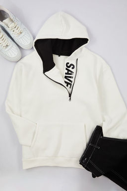 TRENDYOL MAN Ekru Oversize/Genis Kesim Fermuar Ici Yaz? Bask?l? Polarl? Kapusonlu Sweatshirt TMNAW25SW00074 - Trendyolmilla фото 2