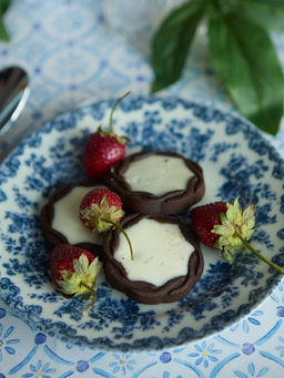 Тарелка Добрушский завод «Версаль», d=17.5 см, фарфор, белая, синяя