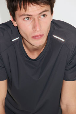 Camiseta de running ligera efecto fr?o - H&m фото 5