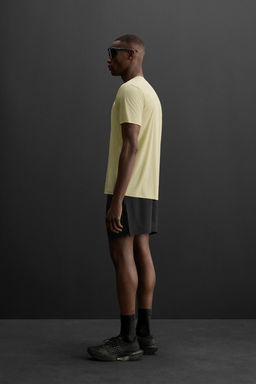 LIGHTWEIGHT TECHNICAL T-SHIRT - Zara фото 5