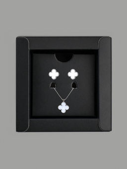 Цена за 5 шт. Коробка-пакет под бижутерию «Счастья», 7.5×7.5×3.5 см