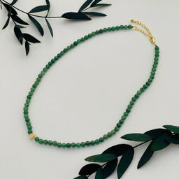 Бусы-Чокер из зеленого Авантюрина со вставкой 42 см +