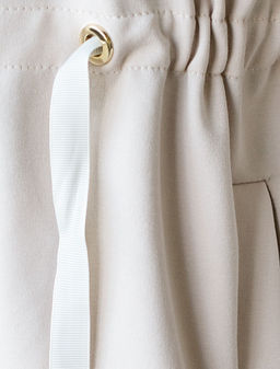 D49.075 Джемпер женский бежевый