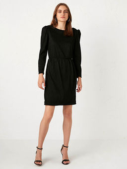 Uzun Kollu D?z Elbise