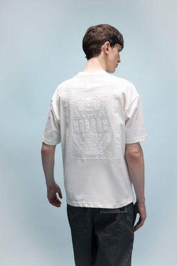 Футболка Oversize с круглым вырезом и короткими рукавами