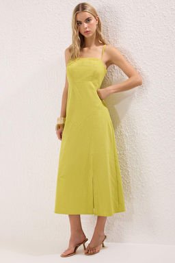 Trendyolmilla K?rm?z? Keten Kar?s?ml? A Kesim Maxi Dokuma Elbise TWOSS25EL00644