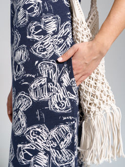 643 Платье "Цветы/т.синий"