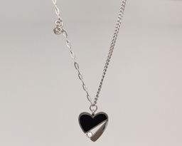 Кулон из стали на цепочке