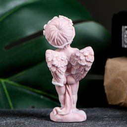 Сувенир Ангелочек стоящий с сердечком 8 см