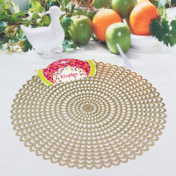 Цена за 3 шт. Салфетка плетеная 38см "Кружева" золото