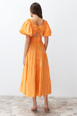 Turuncu Belden Ac?lan Gipe ve S?rt Detayl? Kare Yaka Maxi Dokuma Elbise TWOSS24EL00431