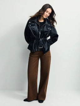 Куртка-косуха с ремнем на поясе из искусственной кожи / Zarina  фото 3