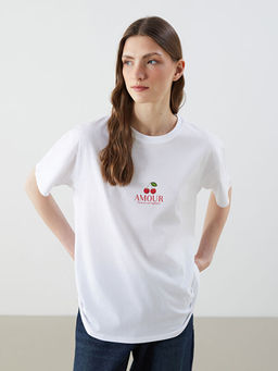 Bisiklet Yaka Kiraz Bask?l? Kad?n Ti??rt