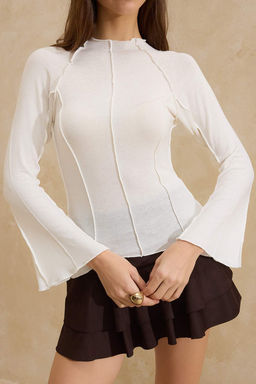 Ekru Fitted/Vucuda Oturan Dik Yaka Uzun Kollu Nervurlu Premium Yumusak Orme Bluz TWOSS26BZ00241