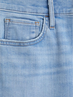 Джинсы женские