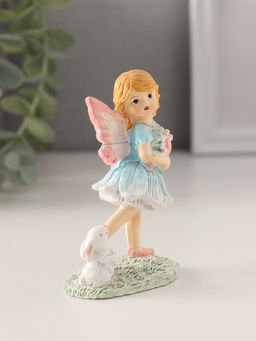 Фигурка полистоун Девочка-фея с кроликом, охапкой цветов, 5.5?4?9 см