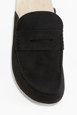 Mules estilo mocas?n