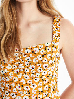 Kalp Yaka ?i?ekli Elbise