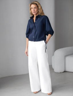 Блузка Vilatte укороченная с рукавами буфами из эластичного хлопка темно-синяя  фото 5