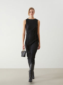 Bisiklet Yaka Dokulu Krinkle Elbise