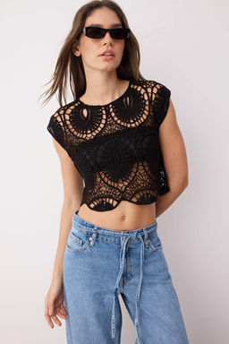 Siyah Krose Kolsuz Crop Triko Bluz TWOSS25BZ00592