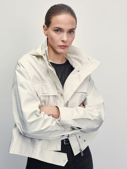 Куртка с накладными карманами и капюшоном / Zarina  фото 2