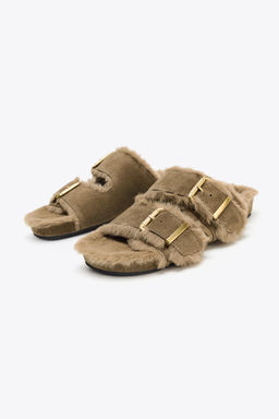 BUCKLED FLAT SHEEPSKIN SANDALS - Zara фото 3