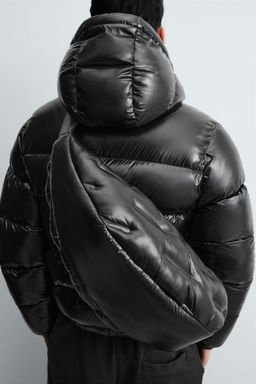 QUILTED SHOULDER BAG