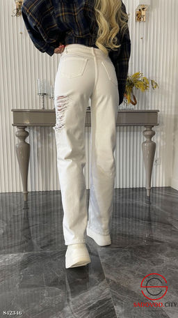 Джинсы с высокой посадкой