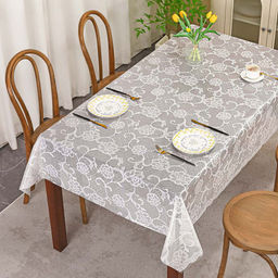 Скатерть ПВХ "Гипюр 1" 137х220см, длина стола до 180см, на 8 персон, "LACE" фактурная, на пленке, беж с перламутром, упак. "классическая" п/э 28х41см т.м. "Домашняя Мода" (Китай)