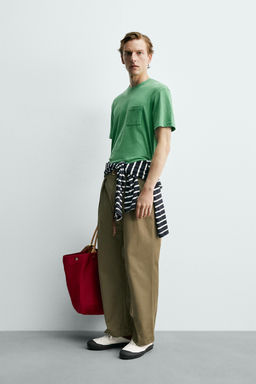 CAMISETA BOLSILLO AARON LEVINE X ZARA / Verde