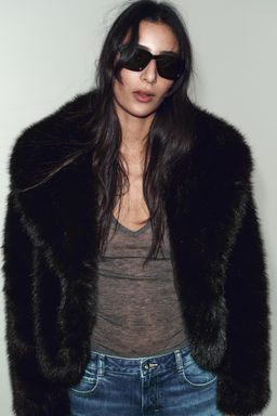 SHORT FAUX FUR COAT WITH LAPEL COLLAR - Zara фото 14
