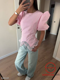 Блузка женская с кружевом