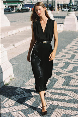 MIDI DRESS WITH CONTRAST BELT - Zara фото 5