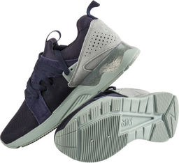 Кроссовки женские