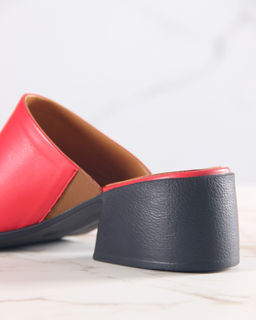 Сабо кожаные красные