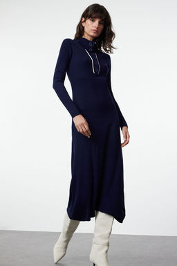 TRENDYOLMILLA Tas Midi Triko Cizgili Biye Detayl? Elbise TWOAW25EL00007 фото 2