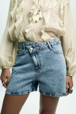 Z1975 HIGH-WAIST CROSSOVER WAIST DENIM SHORTS - Zara фото 18