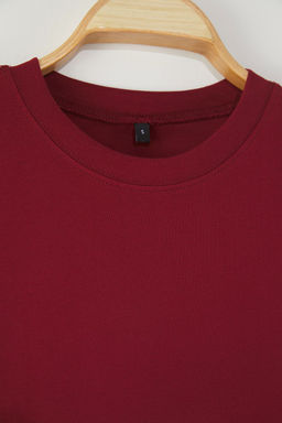 Bordo %100 Kal?n Pamuklu Premium Oversize/Genis Kal?p Bisiklet Yaka Orme T-Shirt TWOSS23TS00040