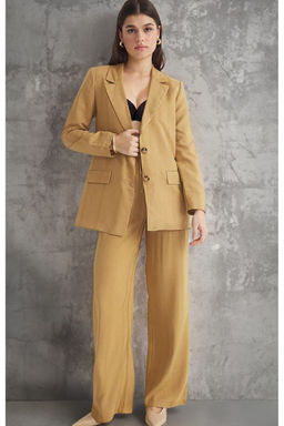 TRENDYOLMILLA Camel Jakarl? Regular Astarl? Dokuma Blazer Ceket TWOSS25BC00021